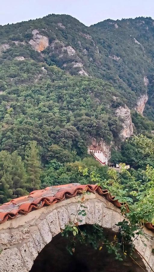 Ανεξαρτητο Studio Στο Ομορφο Καστορειο Kastorion Exterior foto